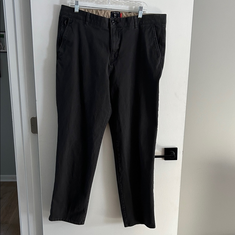Dockers Men's Dark Gray Chinos